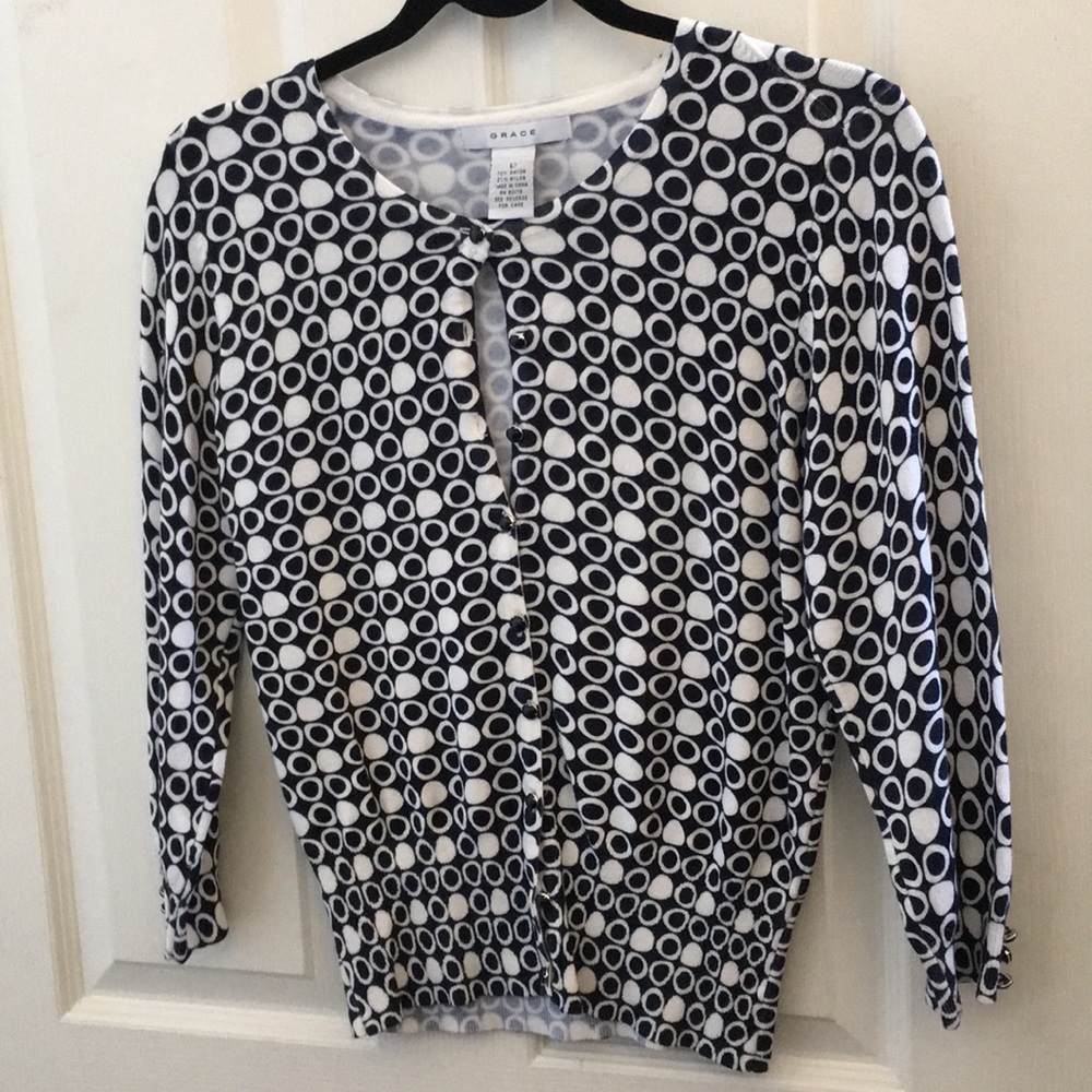 FINAL MARKDOWN Ladies grace cardigan large